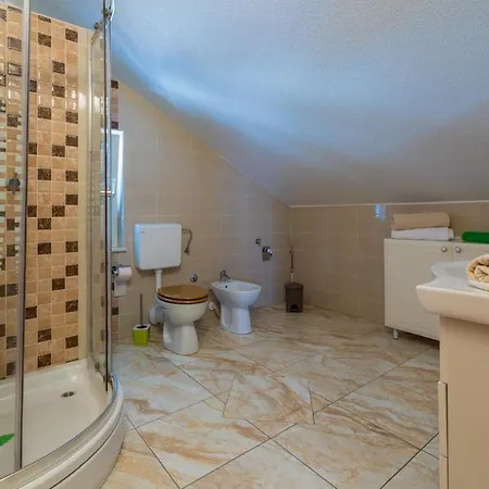 Butorac Apartament *